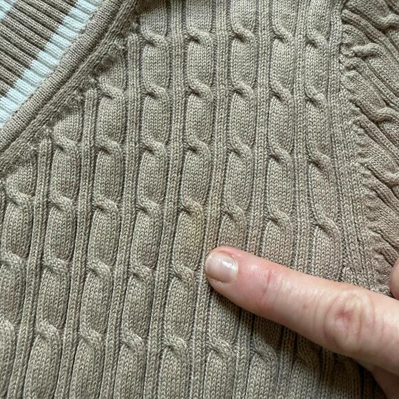 Liz Claiborne Preppy Cable Knit V-Neck Sweater – Beige – Size M - Picture 7 of 8